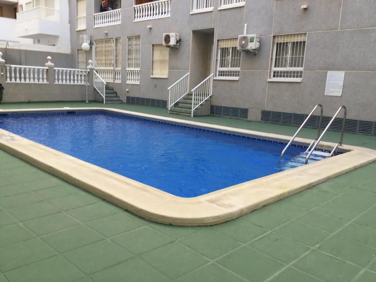 Apartament Montana Torrevieja Exterior foto